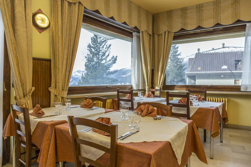 Hotel La Terrazza Sauze D'Oulx Bagian luar foto