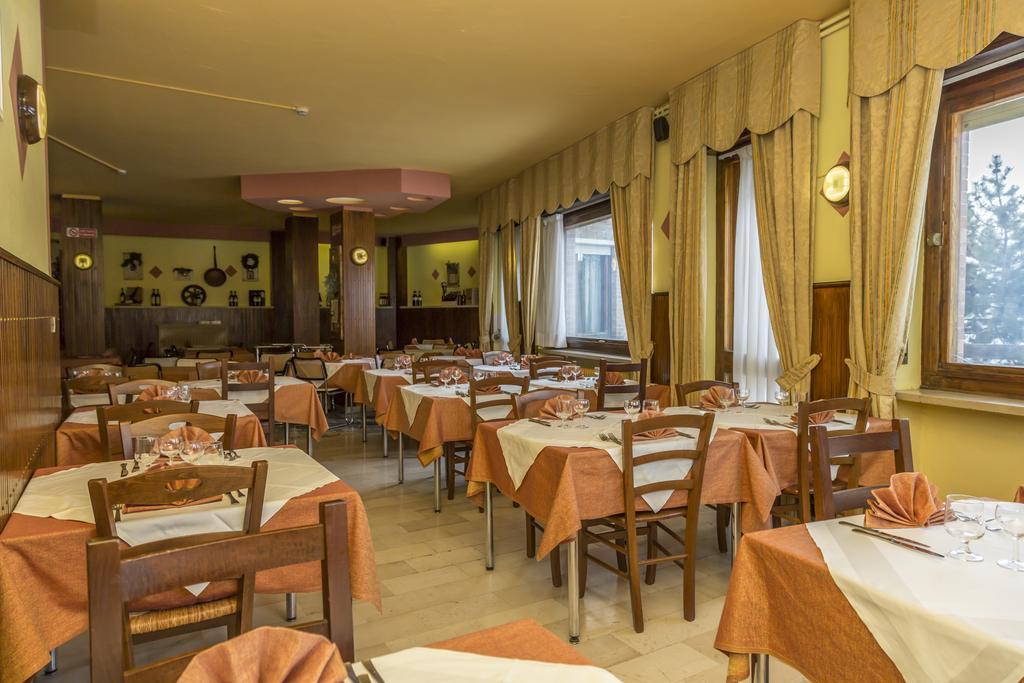 Hotel La Terrazza Sauze D'Oulx Bagian luar foto