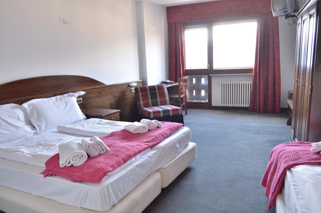 Hotel La Terrazza Sauze D'Oulx Bagian luar foto