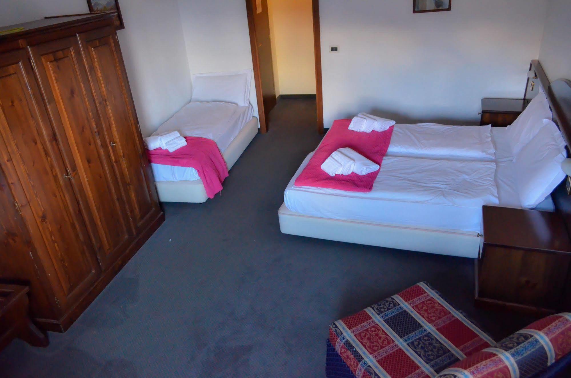 Hotel La Terrazza Sauze D'Oulx Bagian luar foto